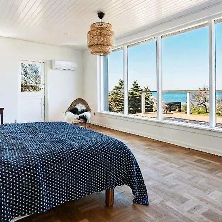 Sleeps 12 Wifi